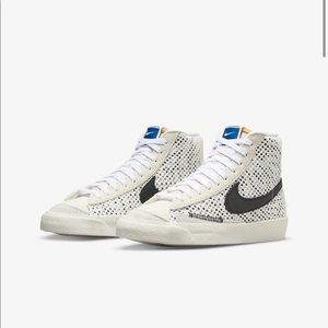 Nike Blazer Mid '77